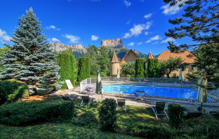 Chichilianne ( 38 )  Château de Passières