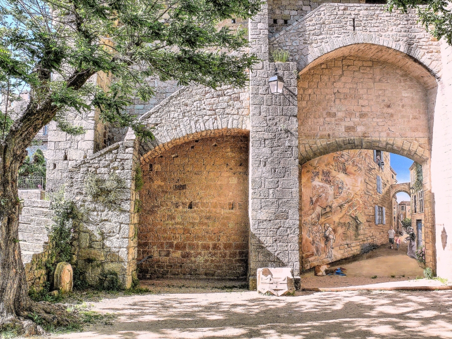 Trompe l'oeil en Ardèche ( 07 )