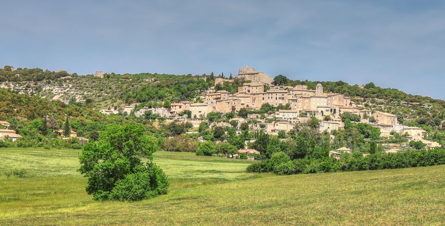 Simiane la Rotonde  ( 04 )