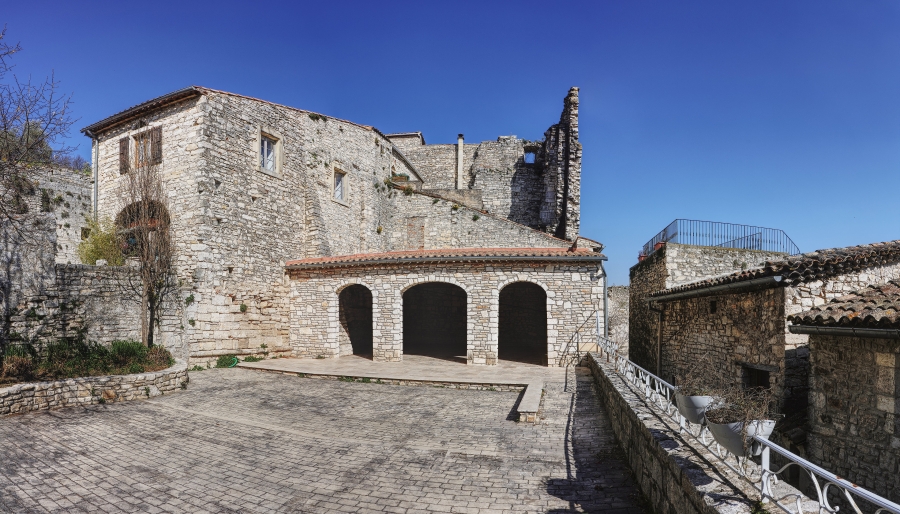 Vézénobres  ( 30 )