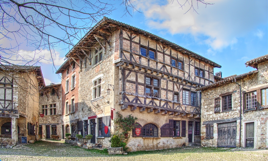 Pérouges  ( 01 )